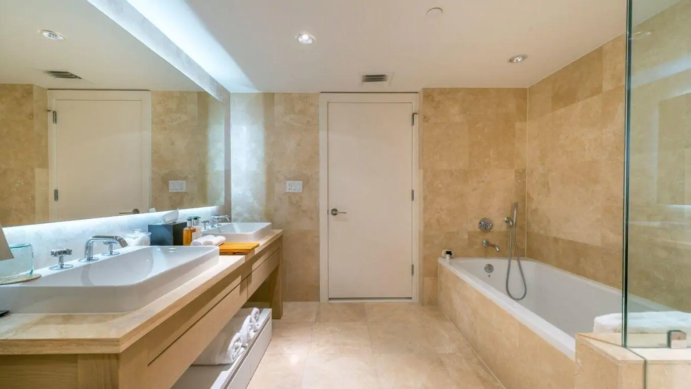 1 Hotel Apartment Den | Miami