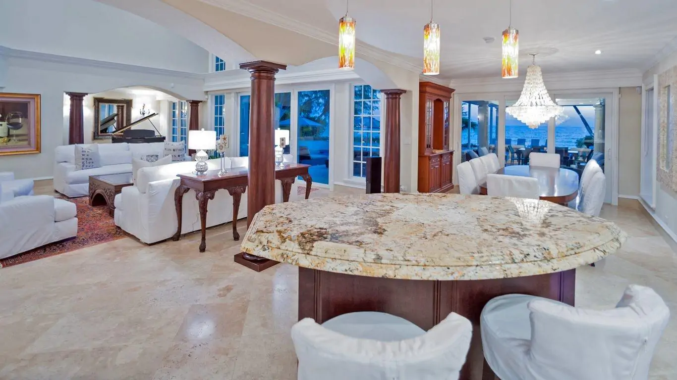 Villa Coconut Walk | Cayman Islands