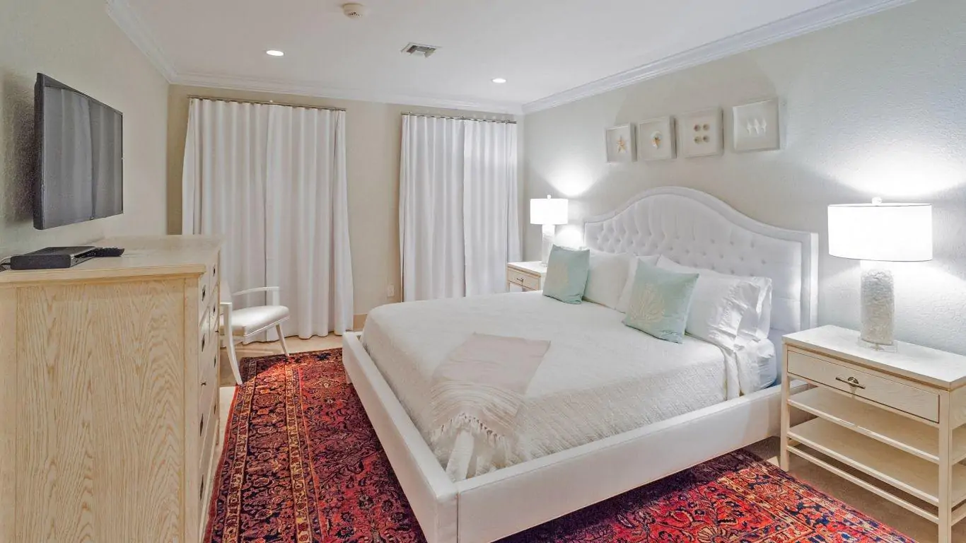 Villa Coconut Walk | Cayman Islands