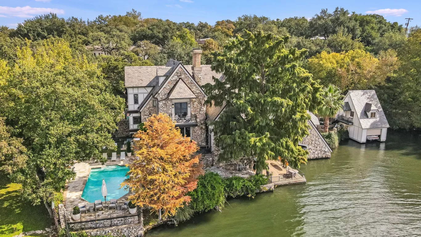 Villa Amaris | Austin