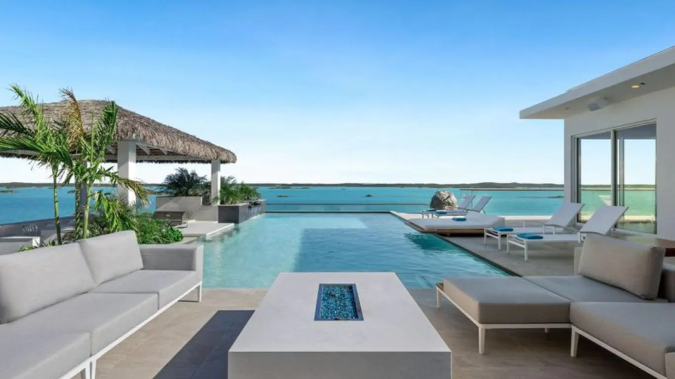 Ocean Breeze Villa | Turks and Caicos