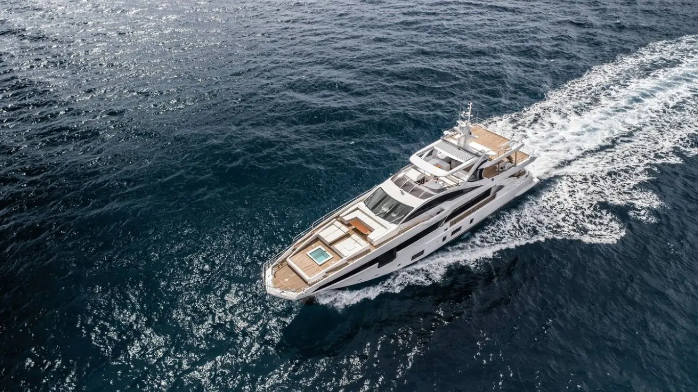 Yacht Heed 114 | Yachts