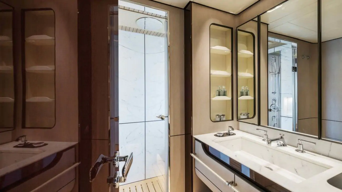 Yacht Heed 114 | Yachts