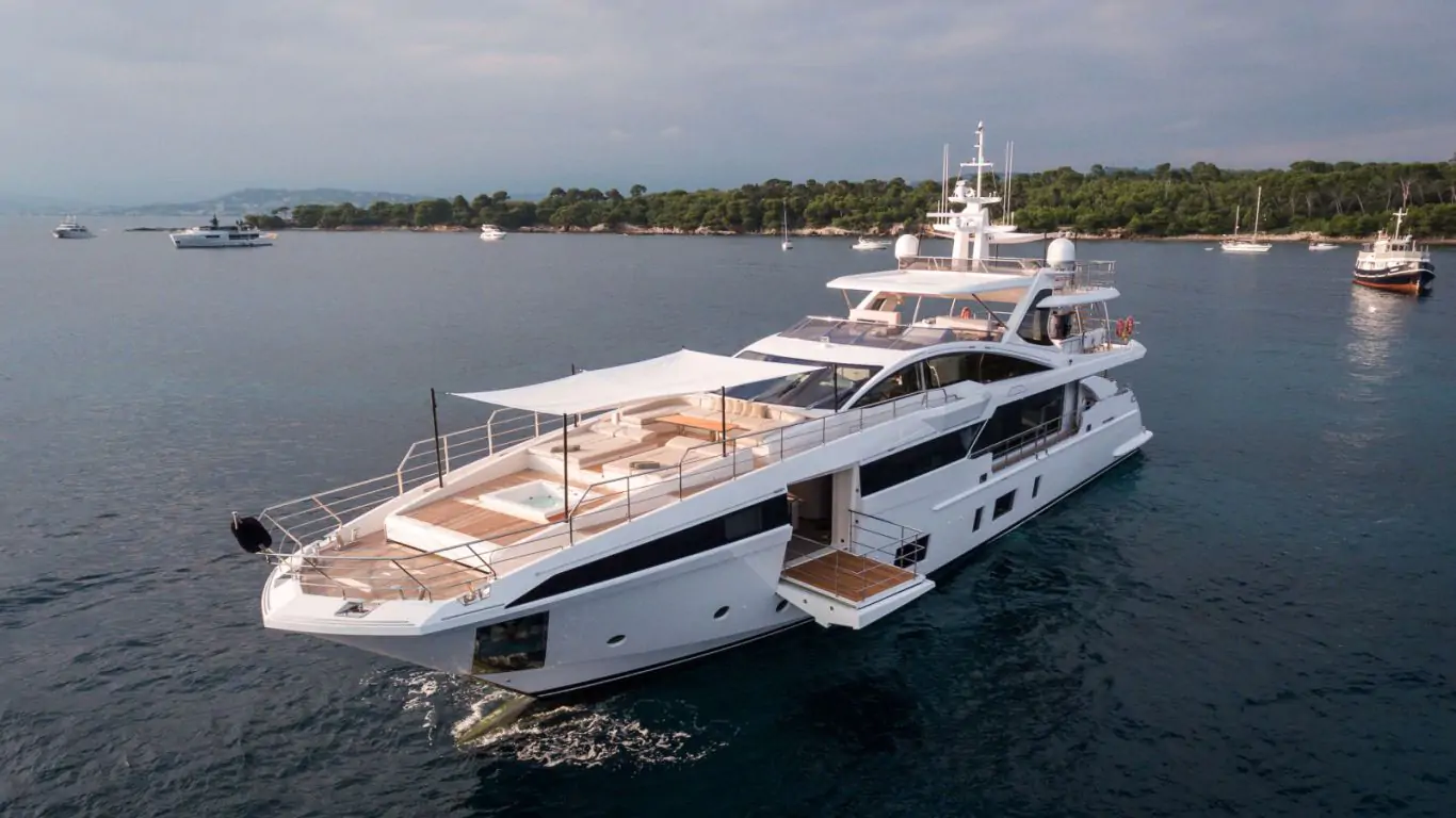 Yacht Heed 114 | Yachts