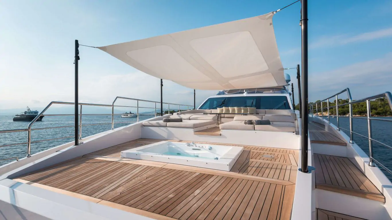 Yacht Heed 114 | Yachts