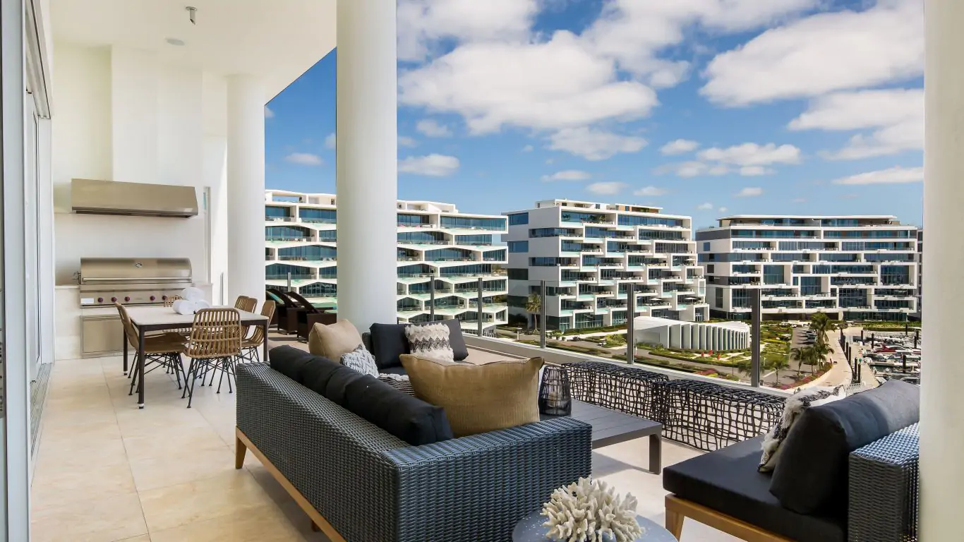 Penthouse Carlo Albany | Bahamas