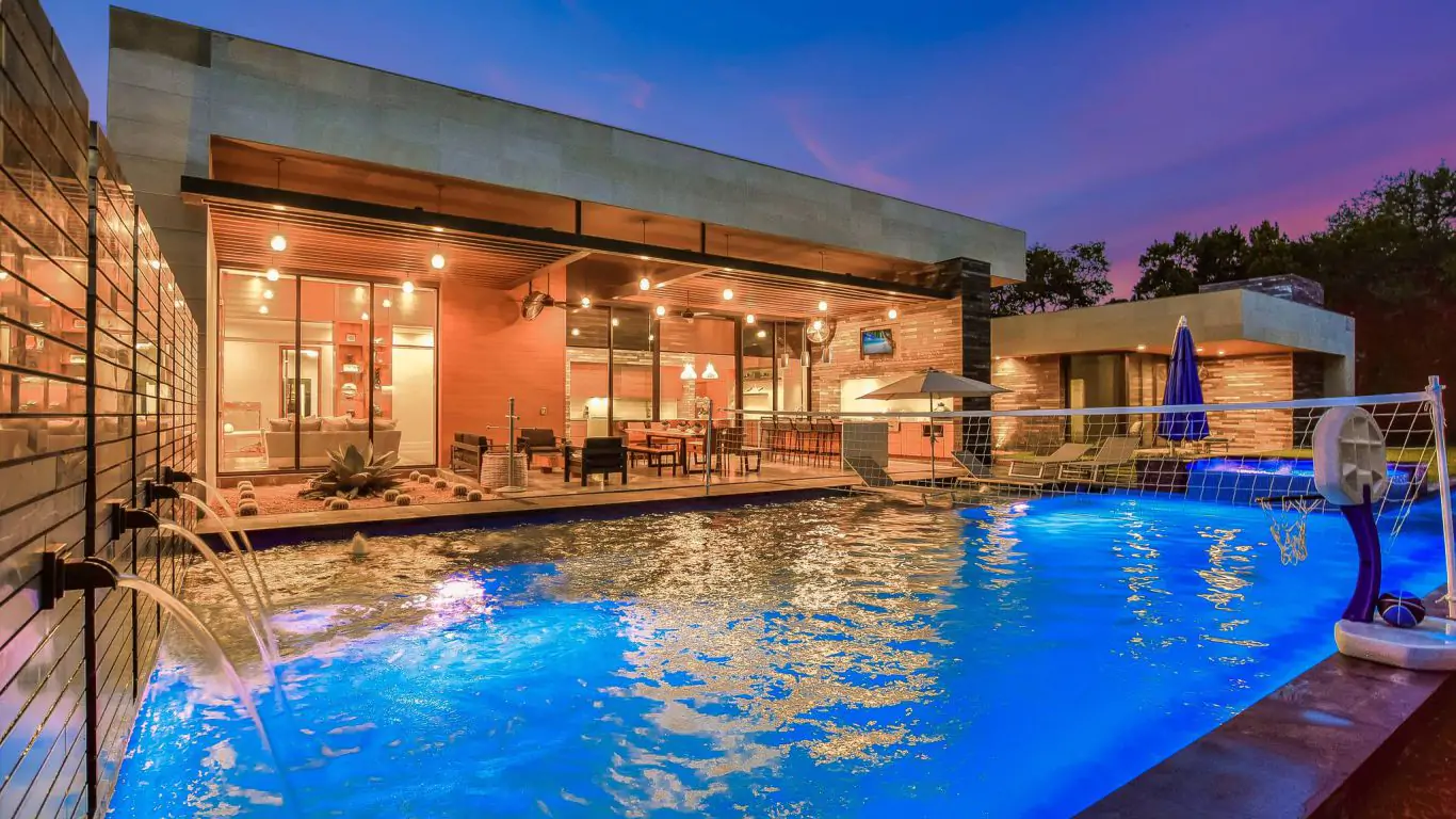 Villa Elena | Austin