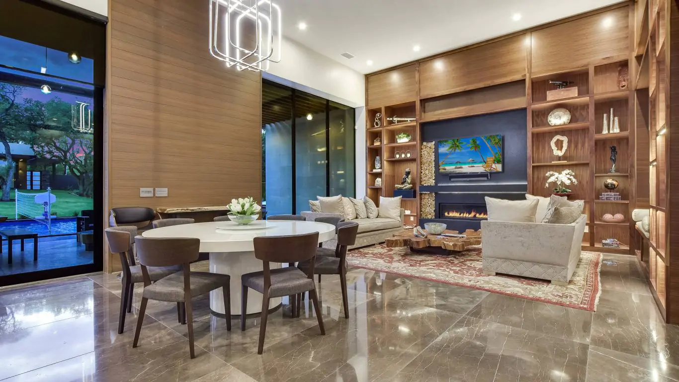 Villa Elena | Austin