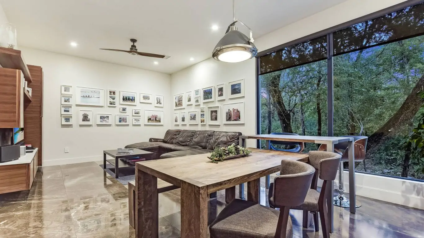 Villa Elena | Austin