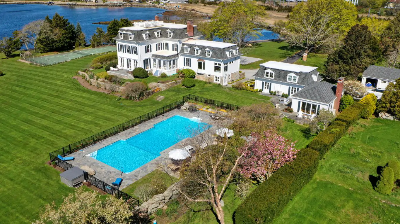 Villa Salt Acres | Connecticut