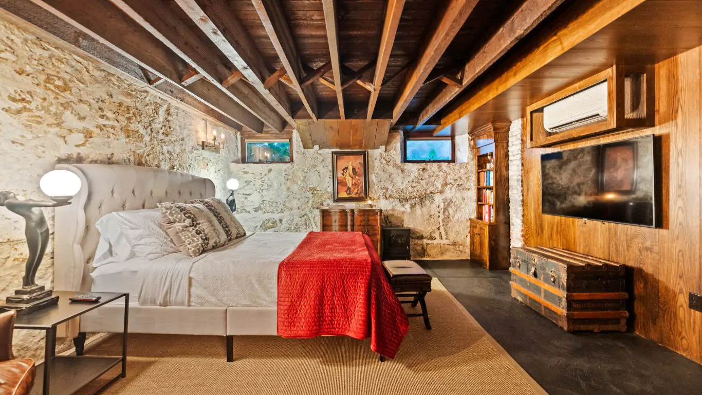 Villa Salt Acres | Connecticut