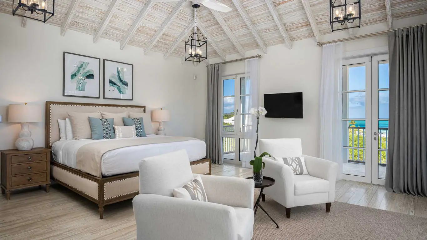 Lizard Lounge | Turks and Caicos