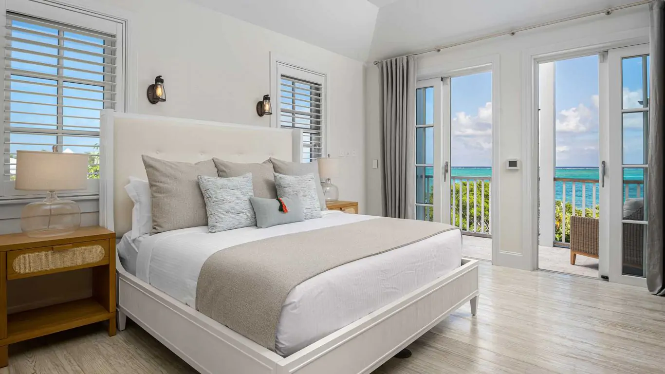 Lizard Lounge | Turks and Caicos