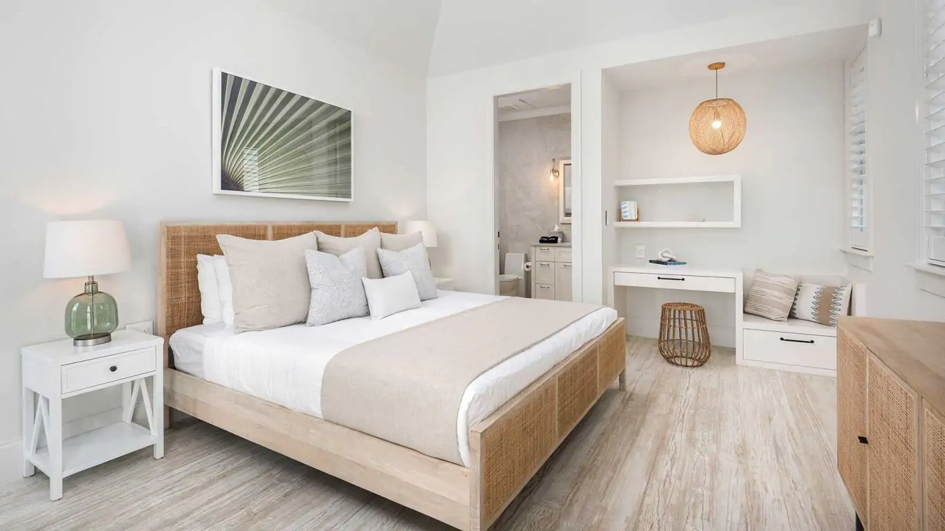 Lizard Lounge | Turks and Caicos