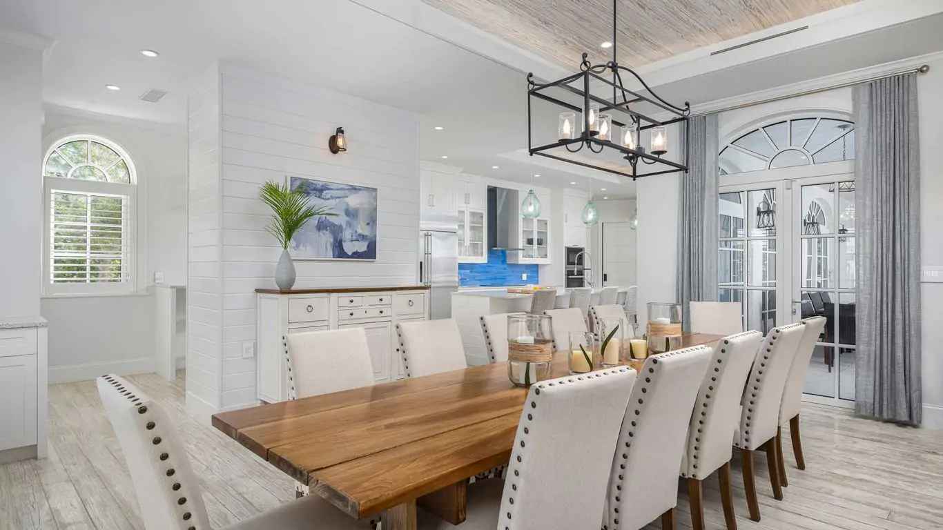 Lizard Lounge | Turks and Caicos