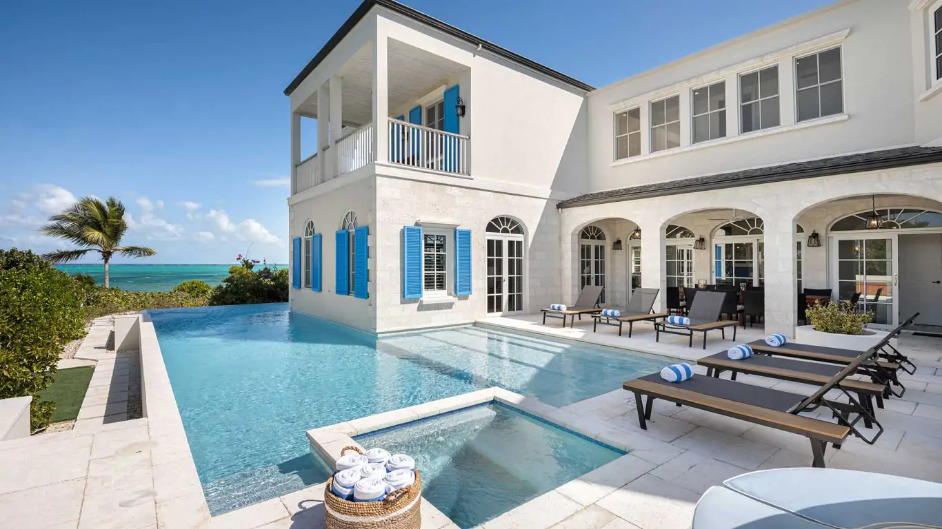 Lizard Lounge | Turks and Caicos