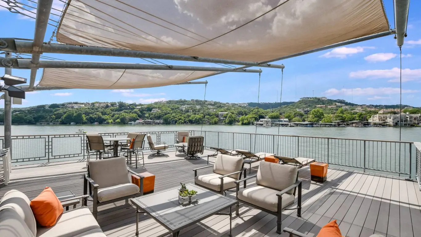 Villa Ofelia | Austin