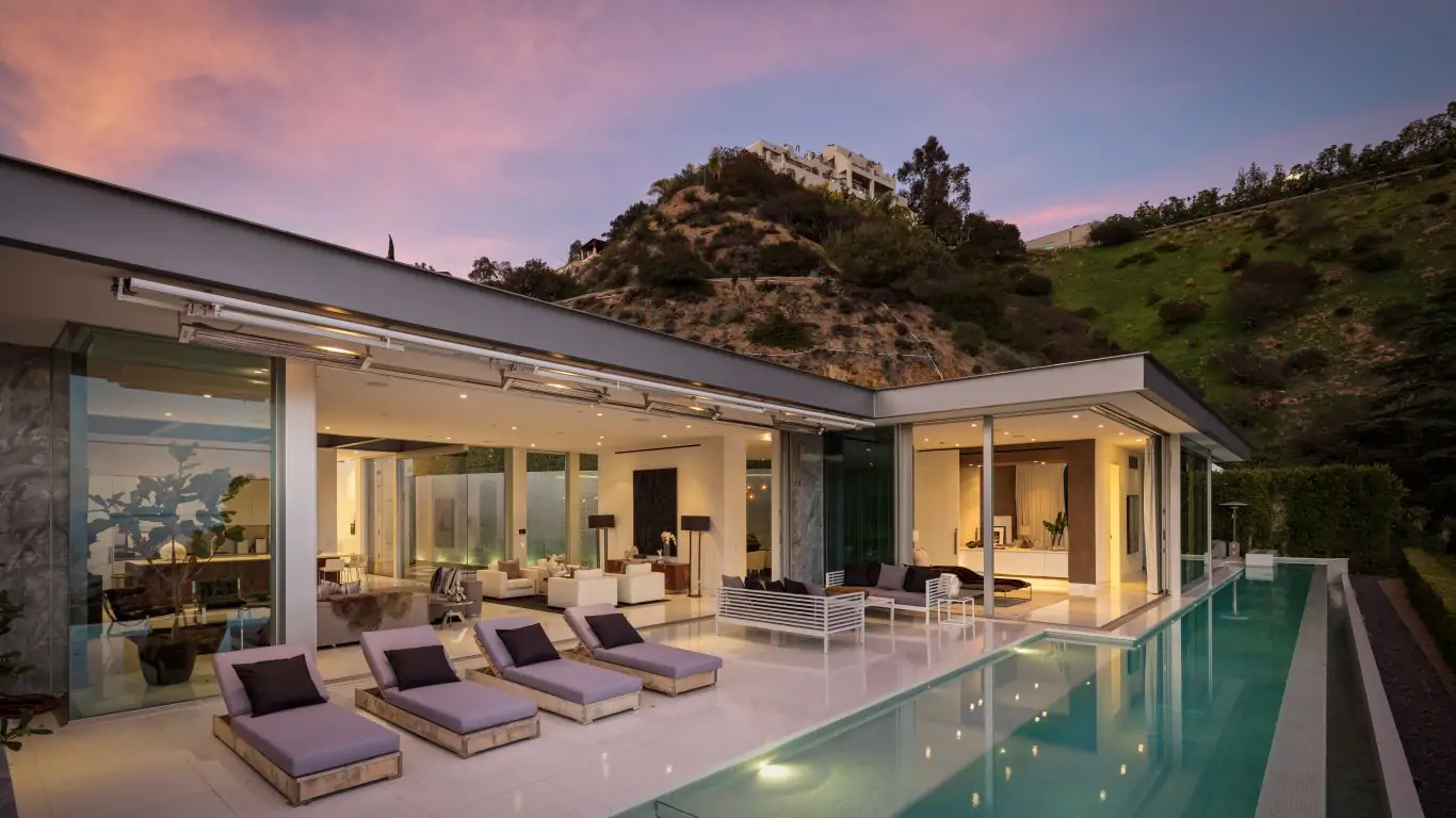 Villa Luna | Los Angeles