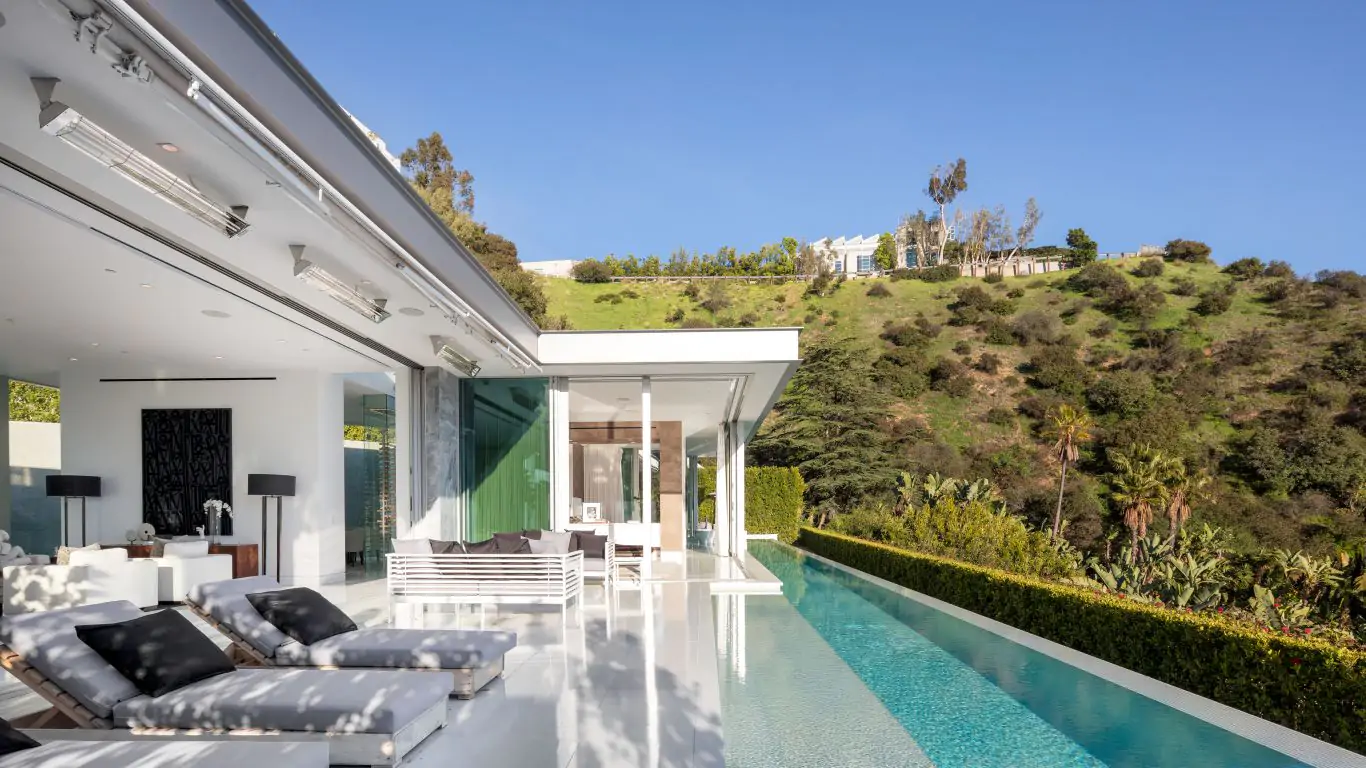 Villa Luna | Los Angeles