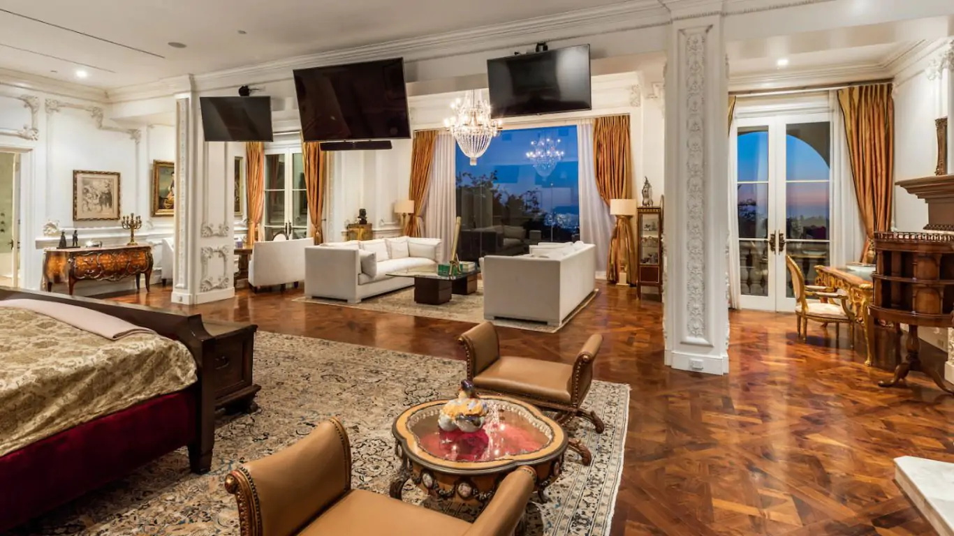 Villa Palazzo di Amore | Los Angeles