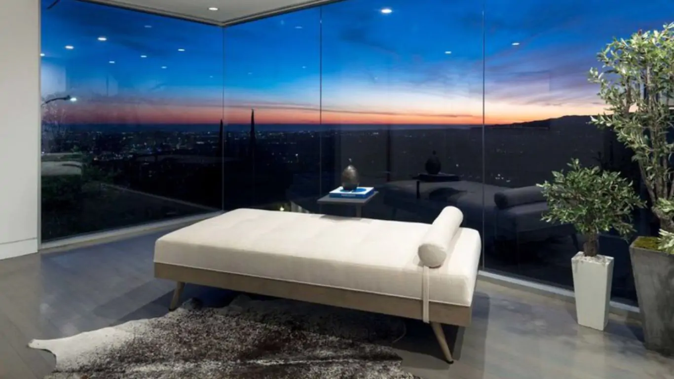 Villa Raina | Los Angeles