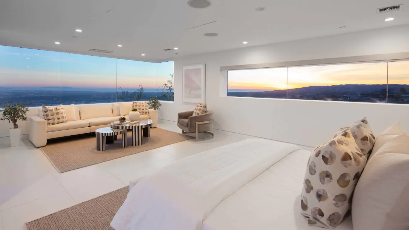 Villa Raina | Los Angeles