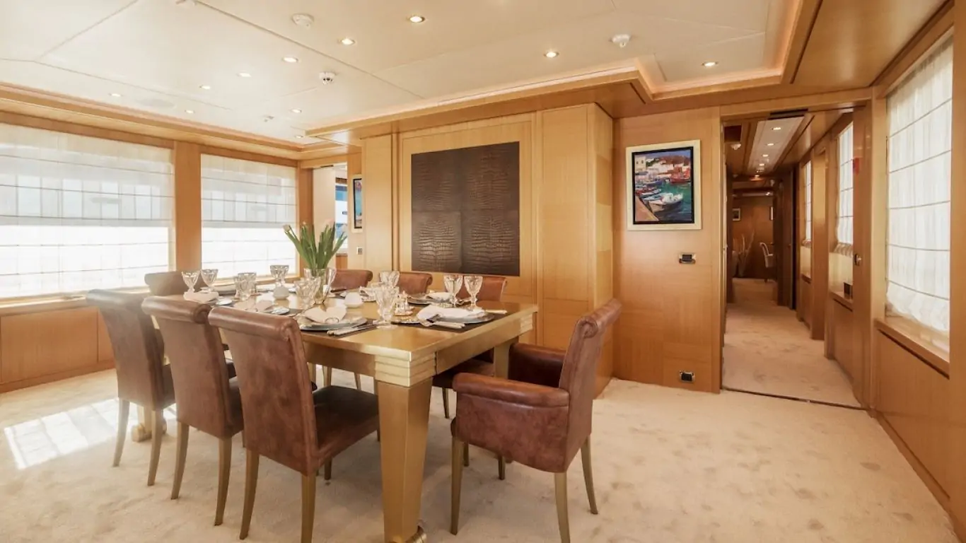 Yacht Oasis 155 | Yachts