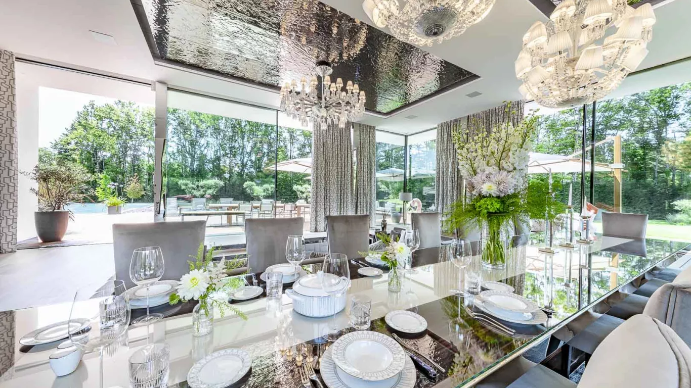 Ultima Geneva Grand Villa | Geneva