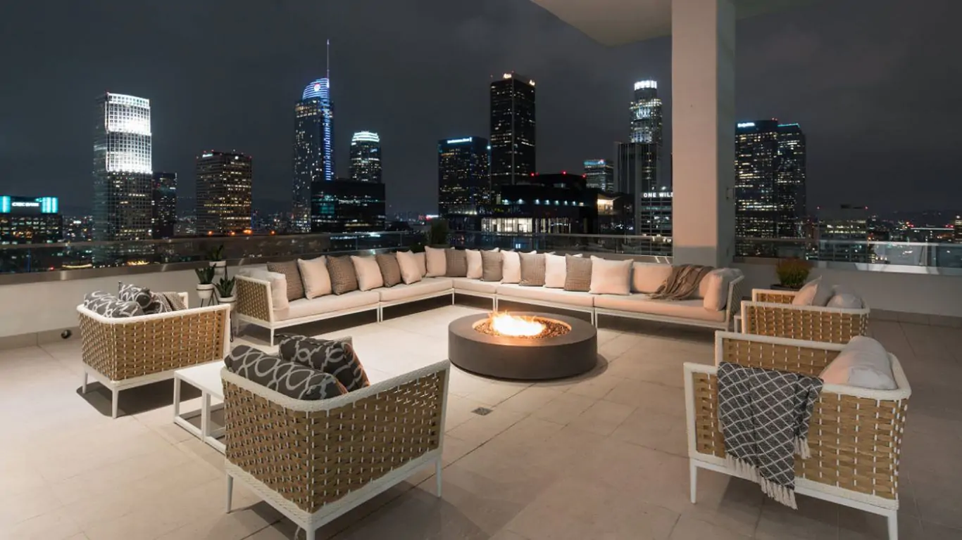 Penthouse Zeus | Los Angeles