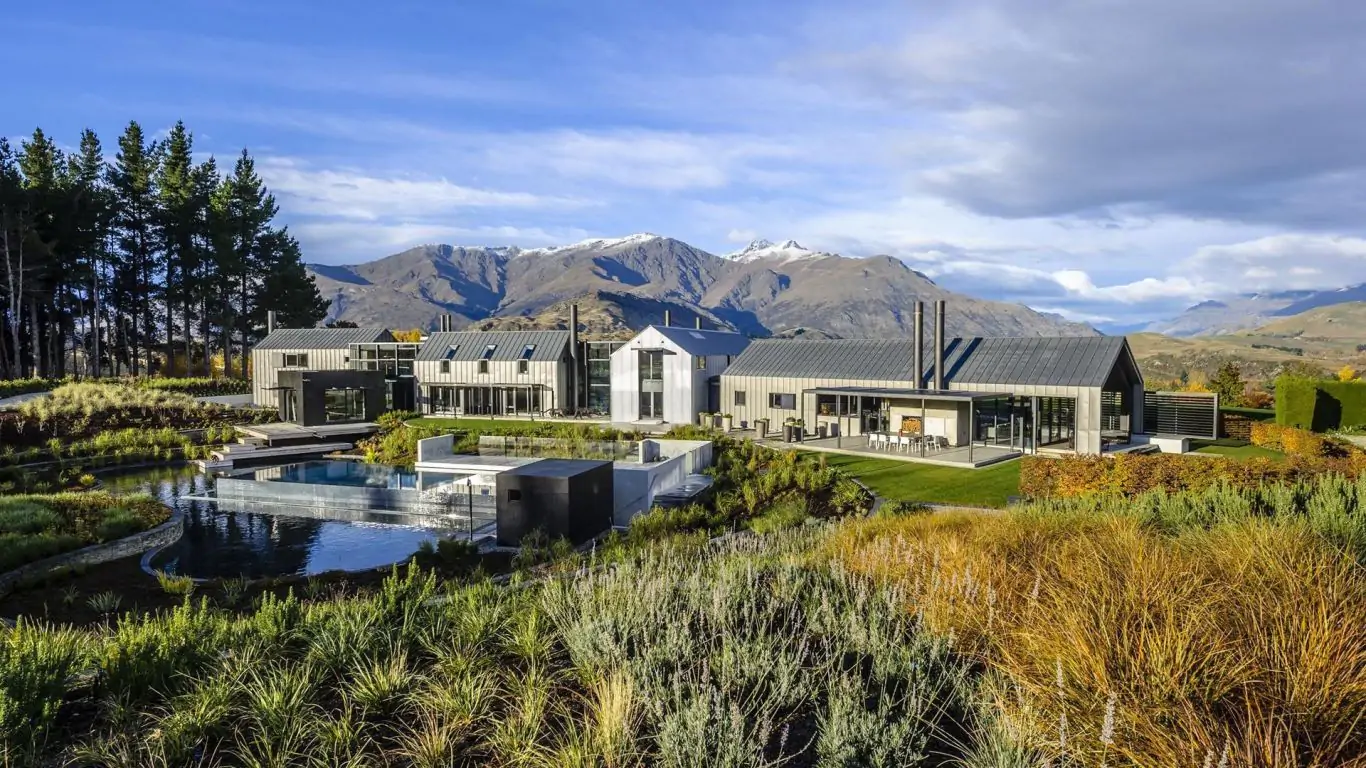 Lodge at The Hills | New Zealand