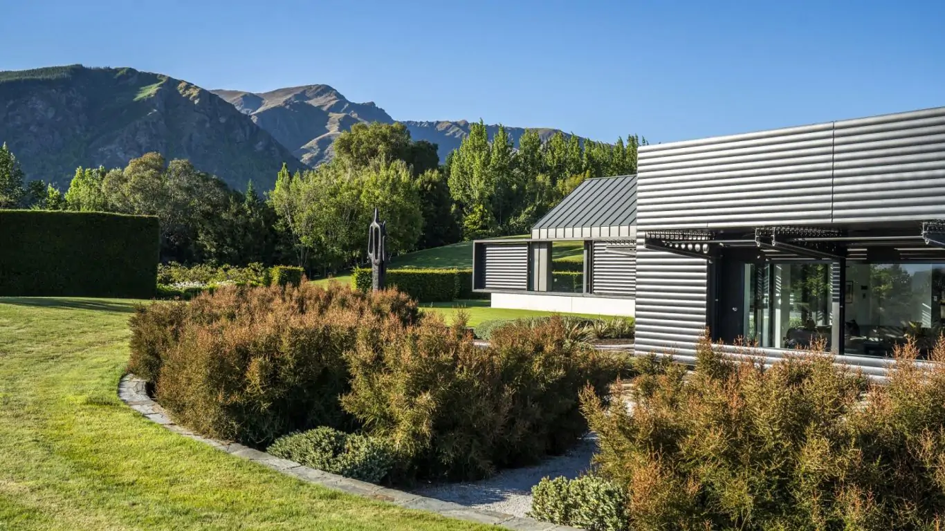 Lodge at The Hills | New Zealand