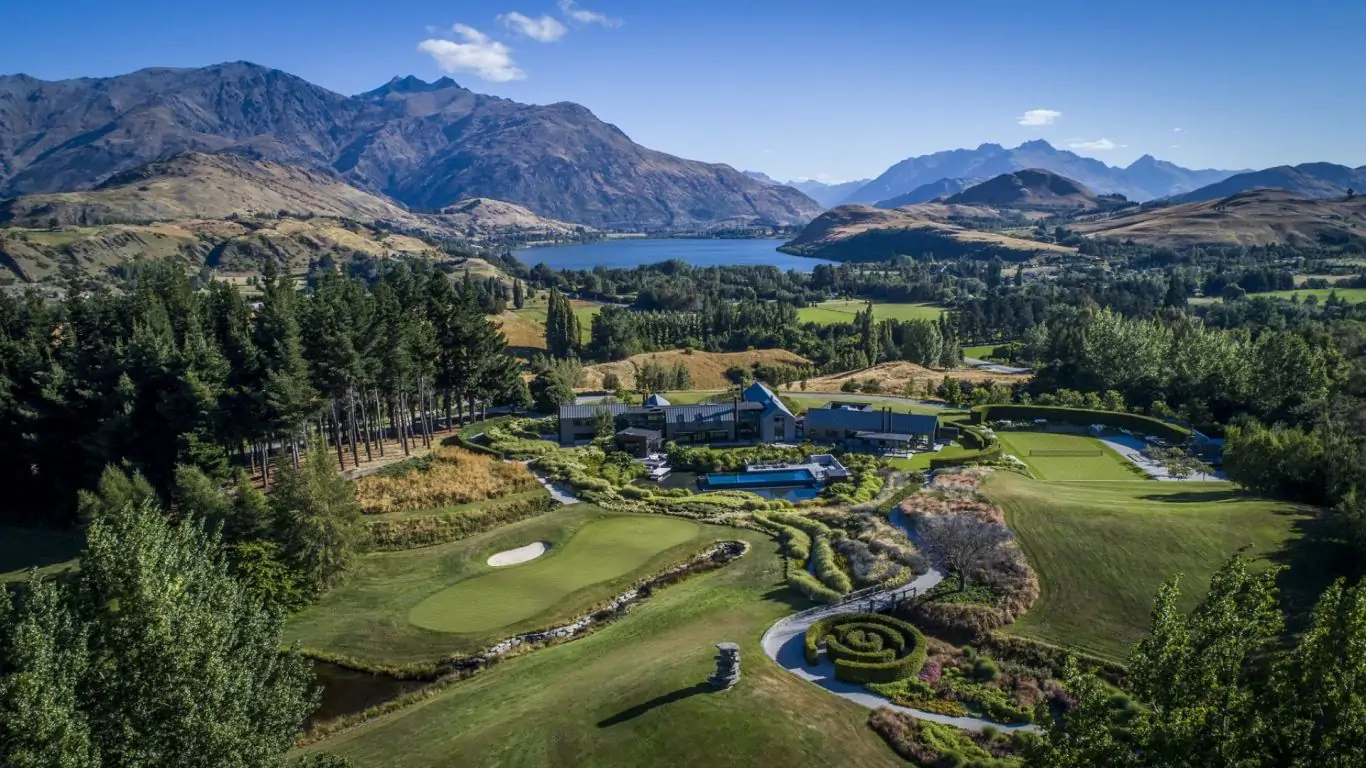 Lodge at The Hills | New Zealand