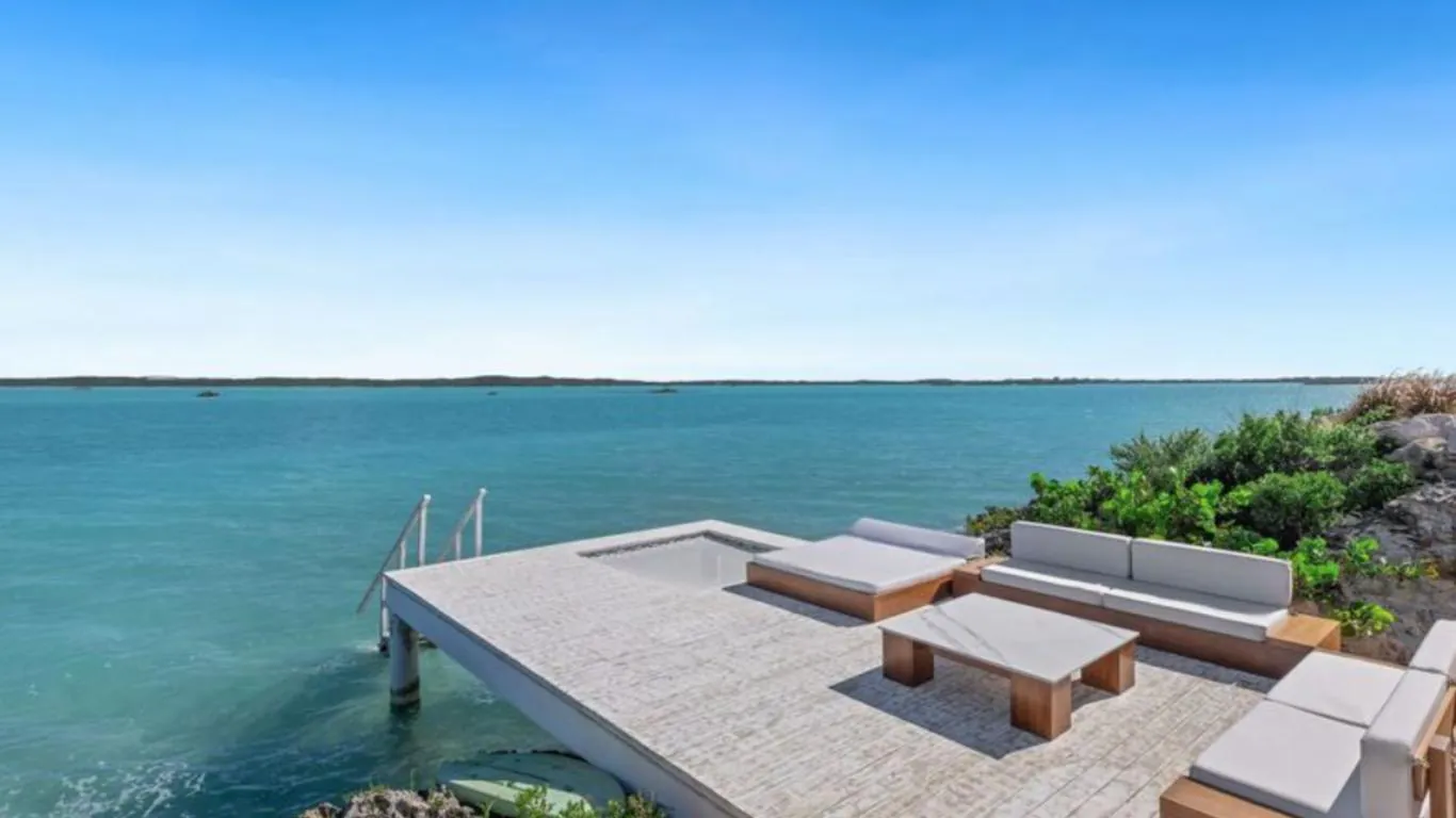 Ocean Breeze Villa | Turks and Caicos