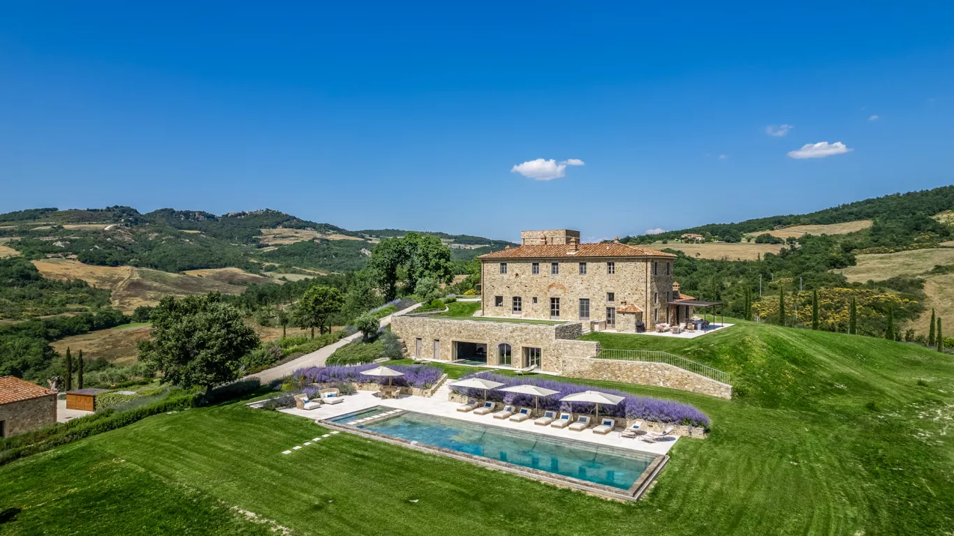 Noam Radicondoli | Tuscany