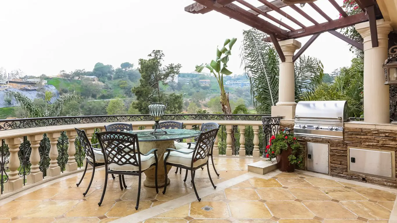 Bella Villa Resort | Los Angeles