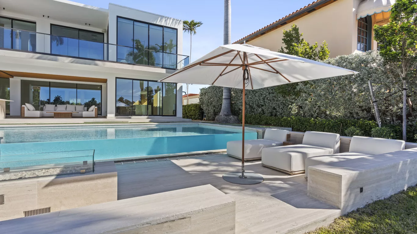 Villa Raya | Miami