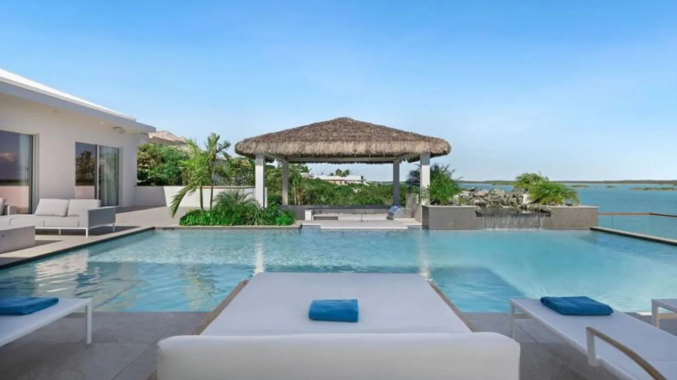Ocean Breeze Villa | Turks and Caicos