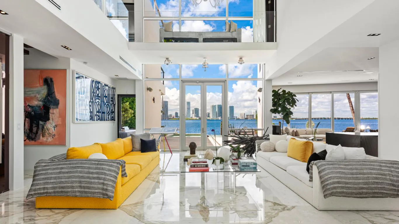 Villa Corra | Miami