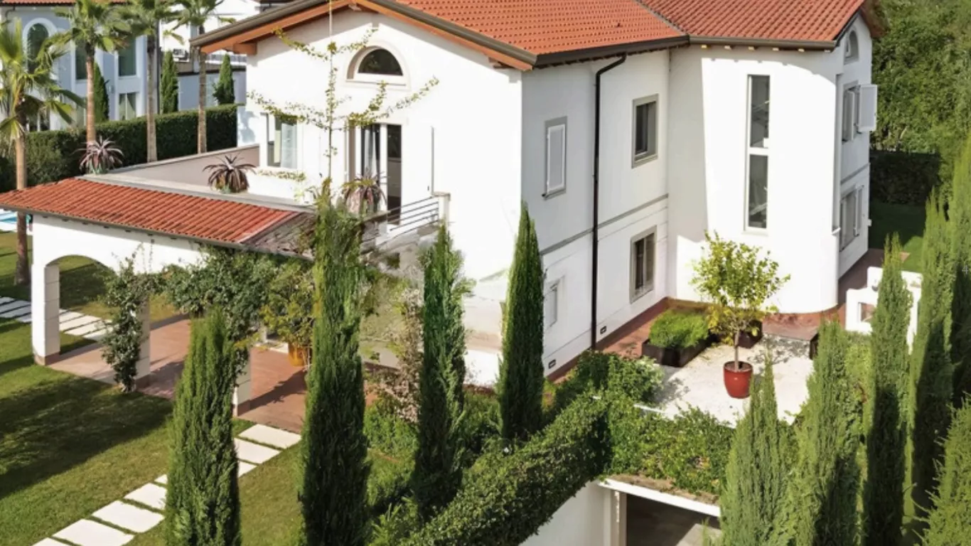 Villa Guernica | Forte dei Marmi