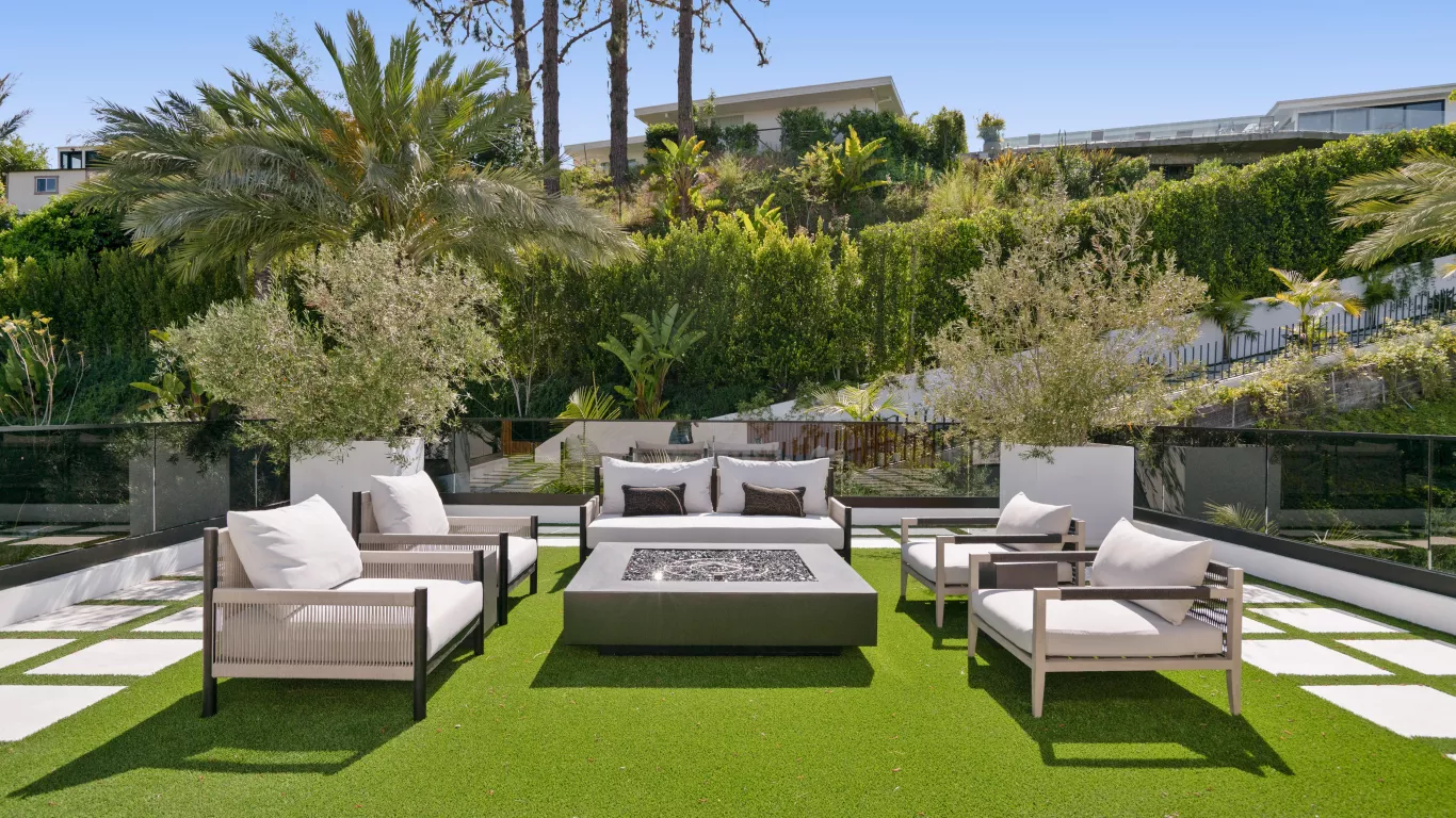 Villa Irena | Los Angeles