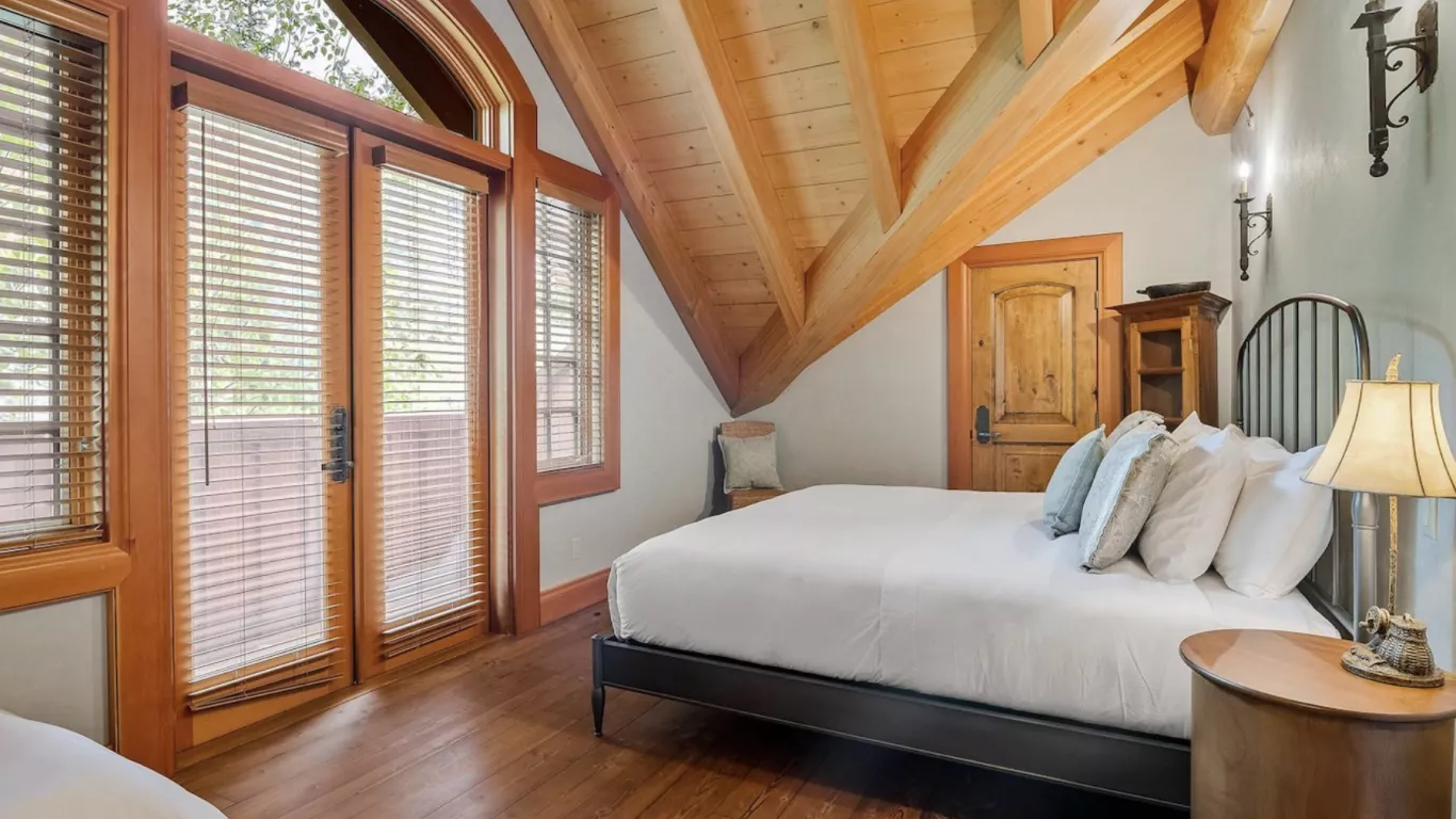 Chalet Akasha | Whistler