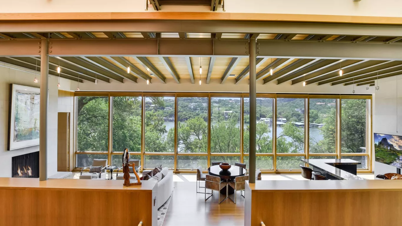 Villa Ofelia | Austin