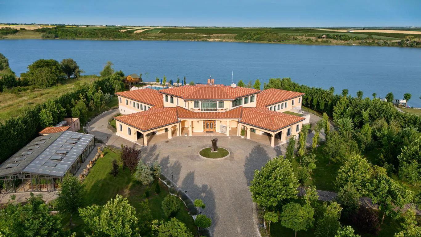 Djokovic Villa | Serbia