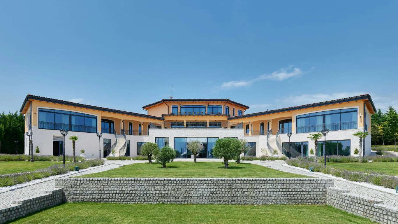 Djokovic Villa | Serbia
