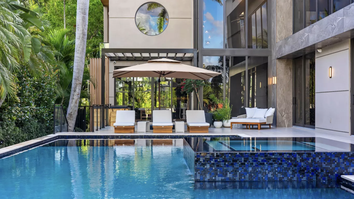 Villa Aika | Miami