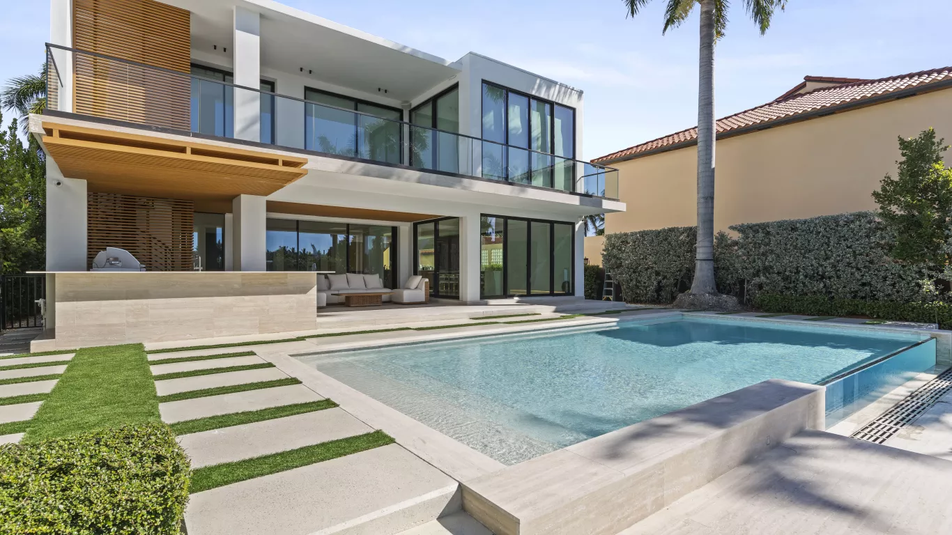 Villa Raya | Miami