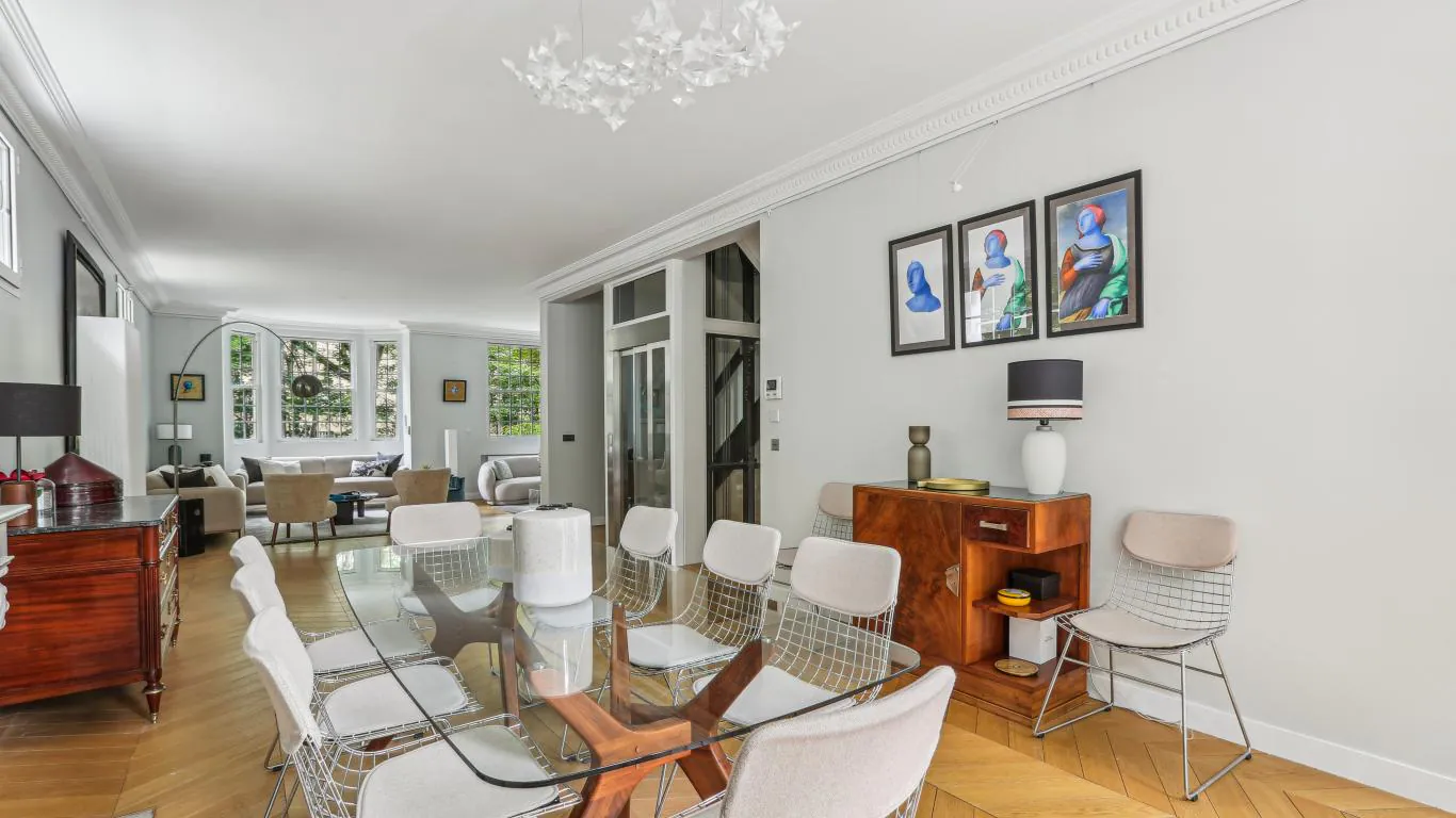 Villa Mercy | Paris