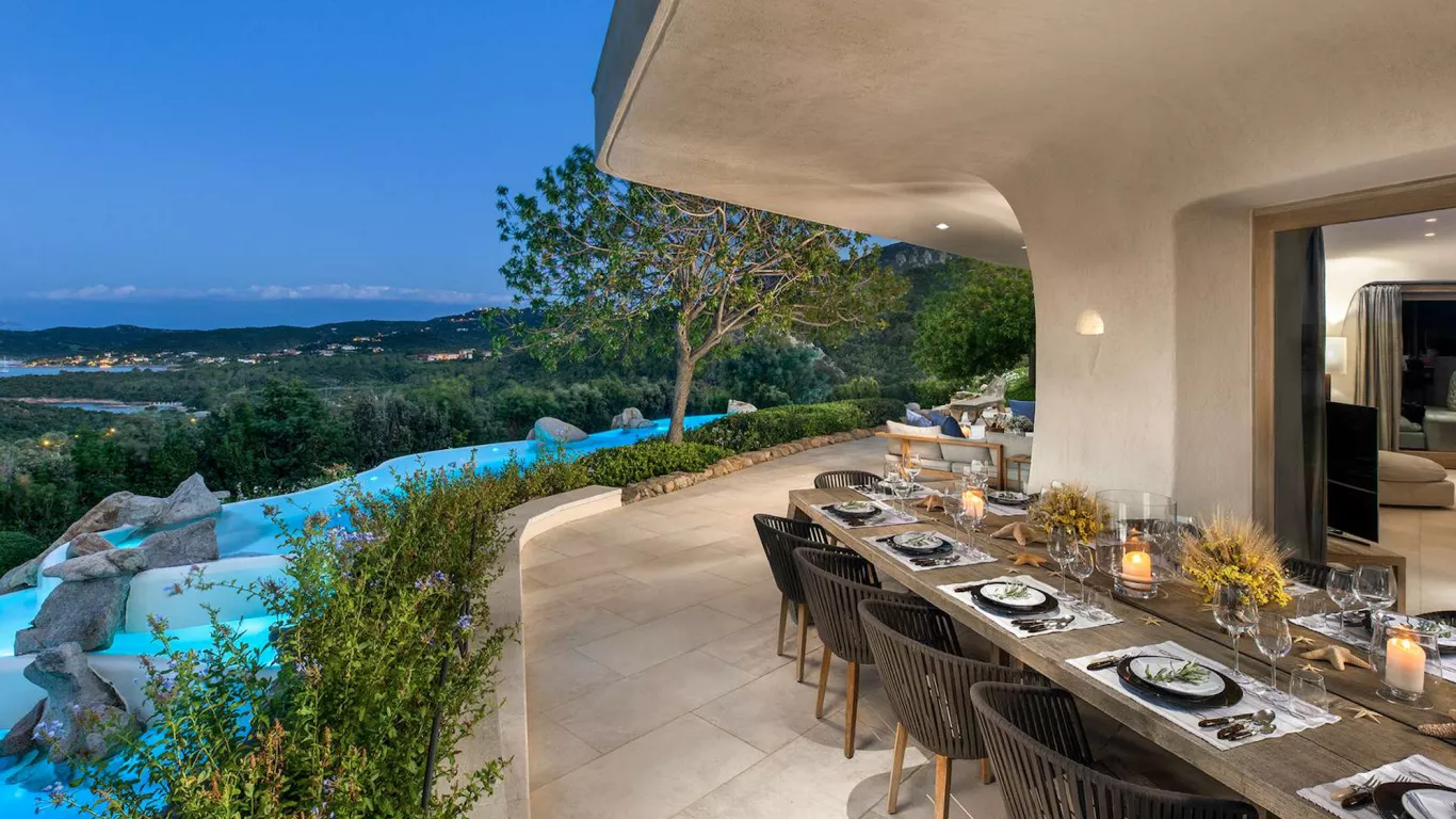 Villa The Rock | Sardinia