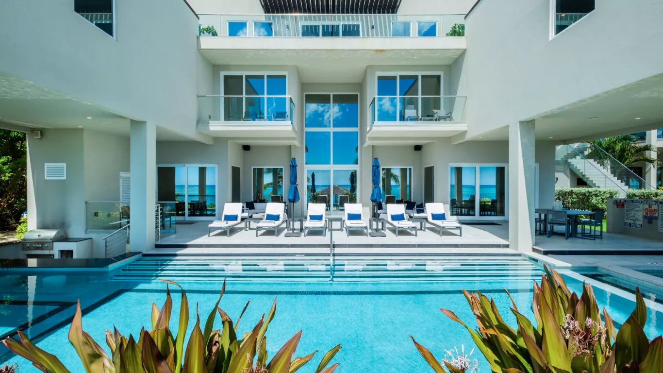 The Grand Palm Residence | Cayman Islands