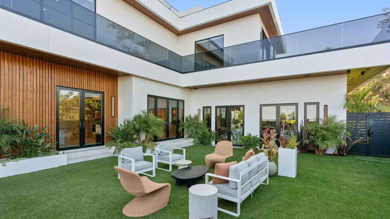 Villa Irena | Los Angeles